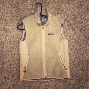 Patagonia cream M fleece vest